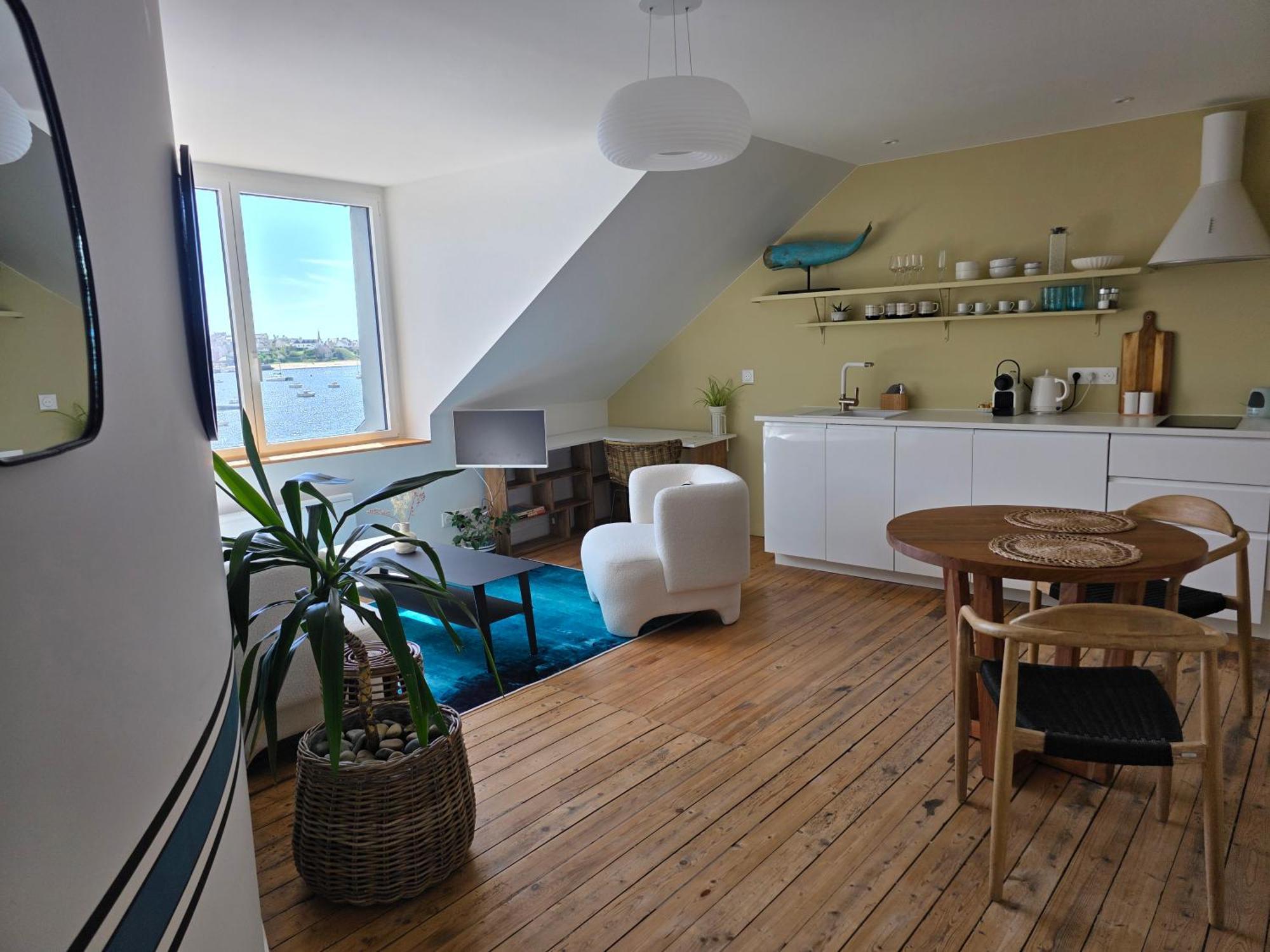 Anatoline Audierne Appart'Hotel Vue Mer - Sea & Harbor Stay Exterior foto